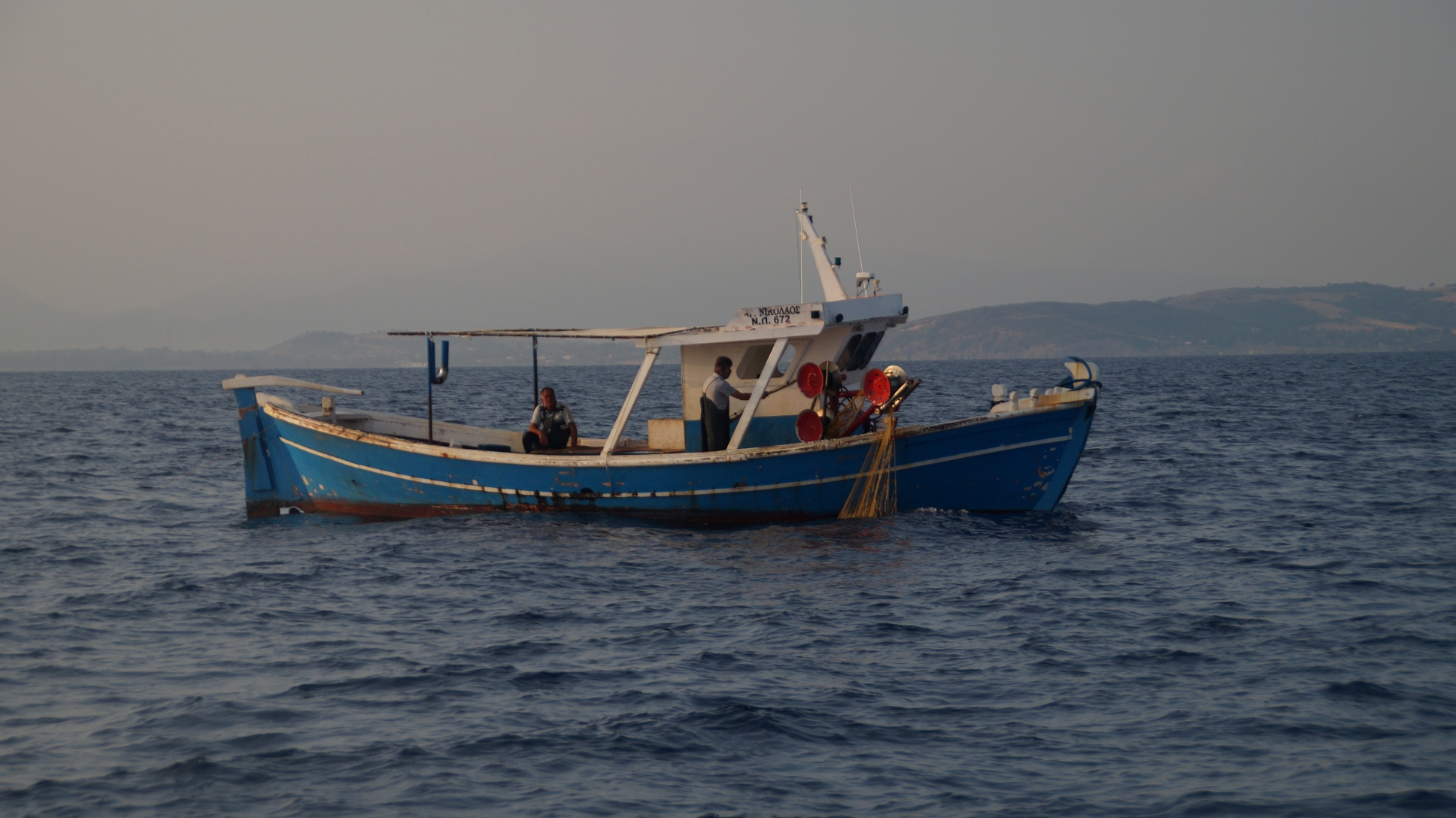 Fischerboot um 7:00 Uhr vor Patras